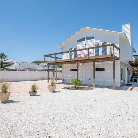 Bright New Beach House With In- Law Suite -- 2 Blocks To Beach!